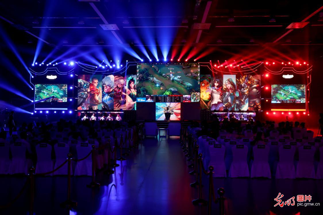 楚自己的梦 楚自己的梦