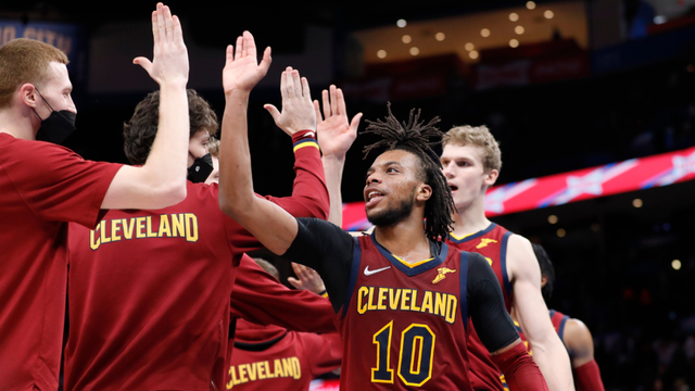 依然是季后 依然是季后